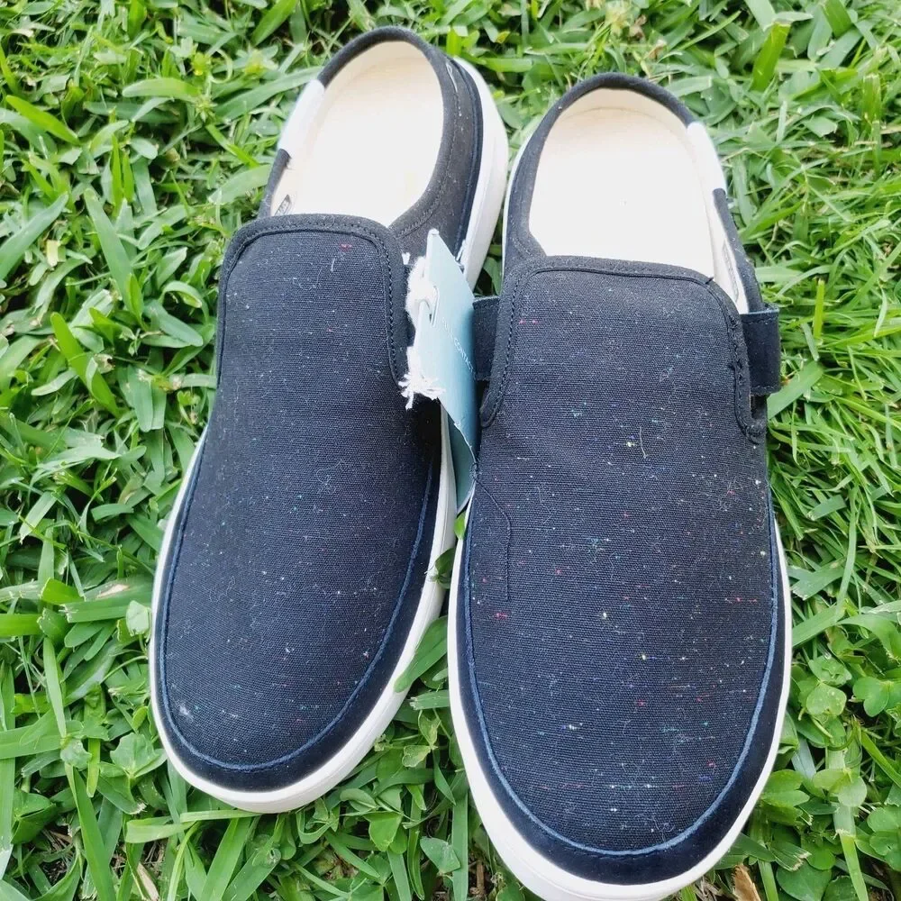 Revitalion Black Sneakers Size 11D